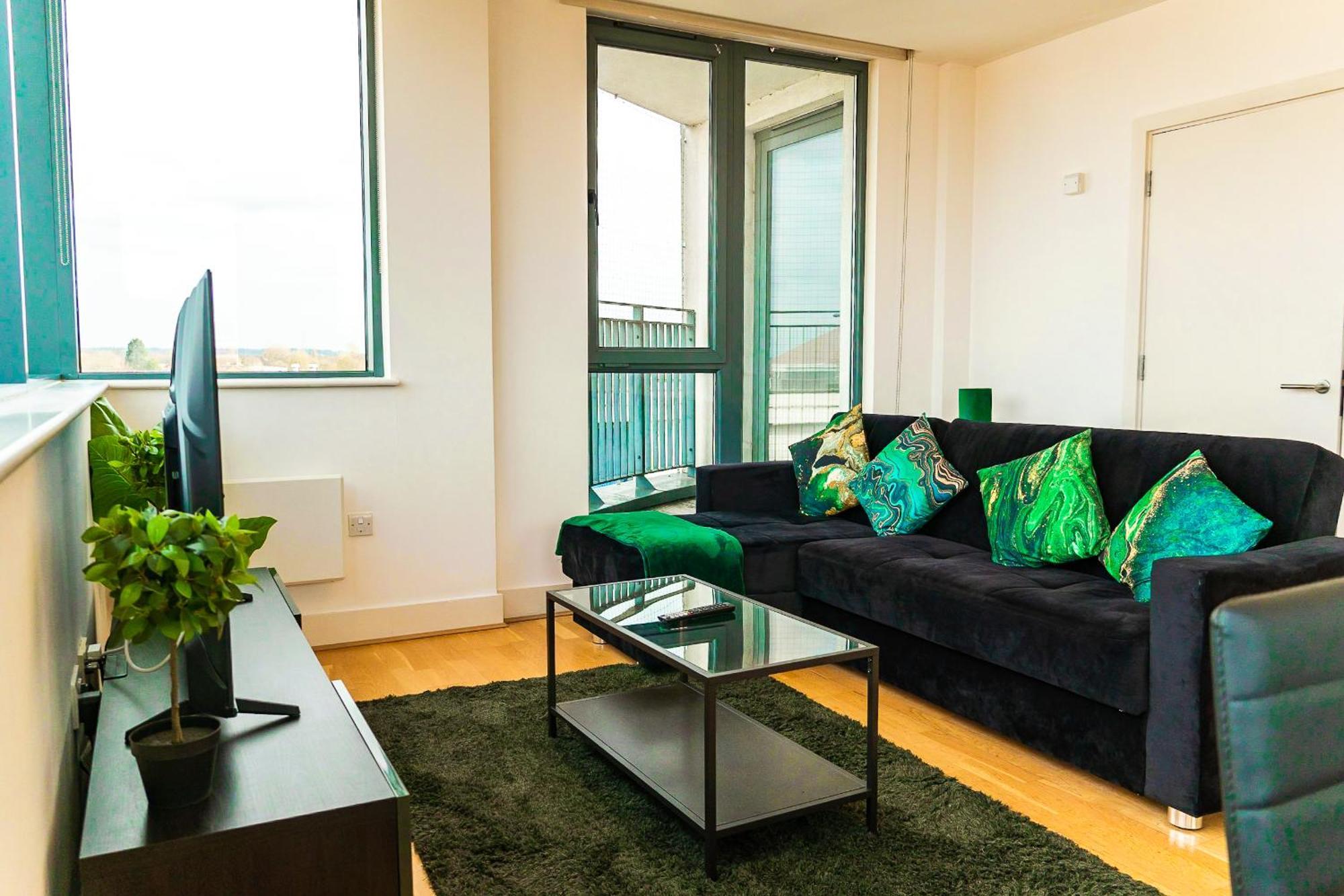 The Regency Suite - Modern 2-Bed 1-Bath Apartment Chertsey Exteriér fotografie